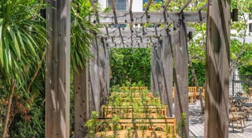 Hotel The Variety By Luxurban 3*